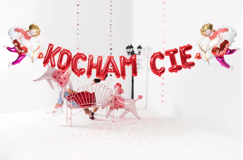 Balionai raidės "KOCHAM CIĘ"